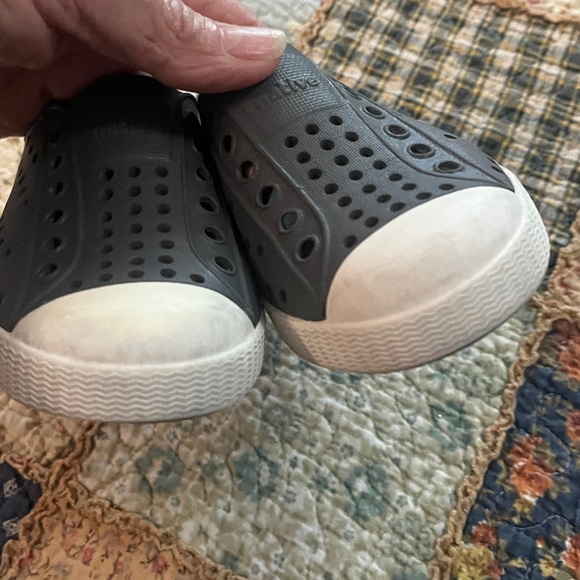 Native shoes - Picture 4 of 4